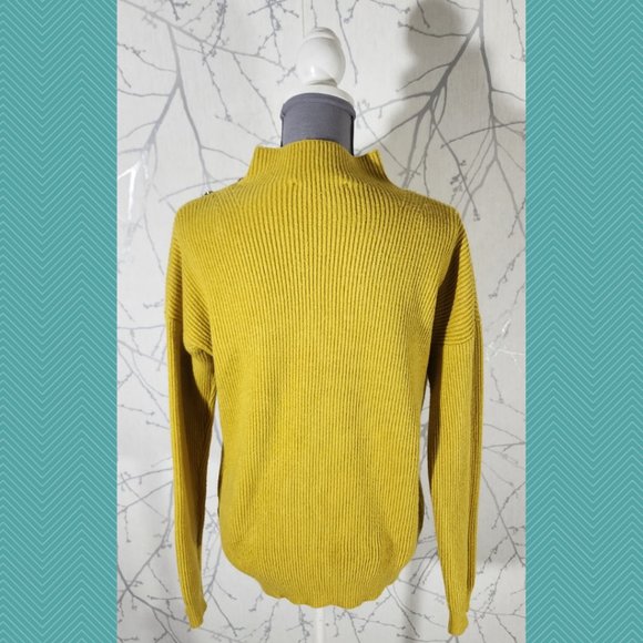 Melanie Lyne Yellow Ribbed Knit Embellished Mockneck Sweater - Picture 4 of 5